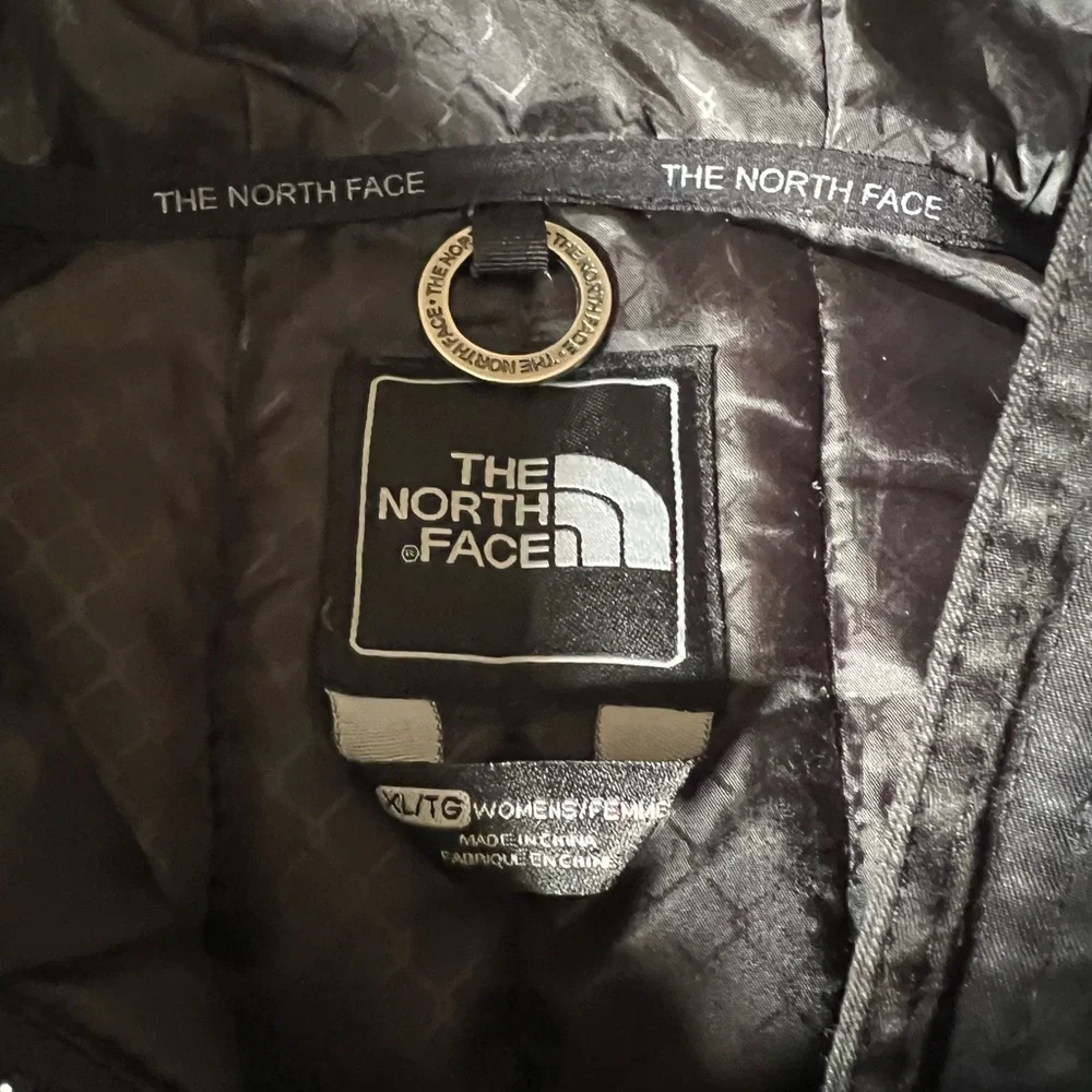 Women’s North Face coat. WARM! Size XL - Picture 4 of 4